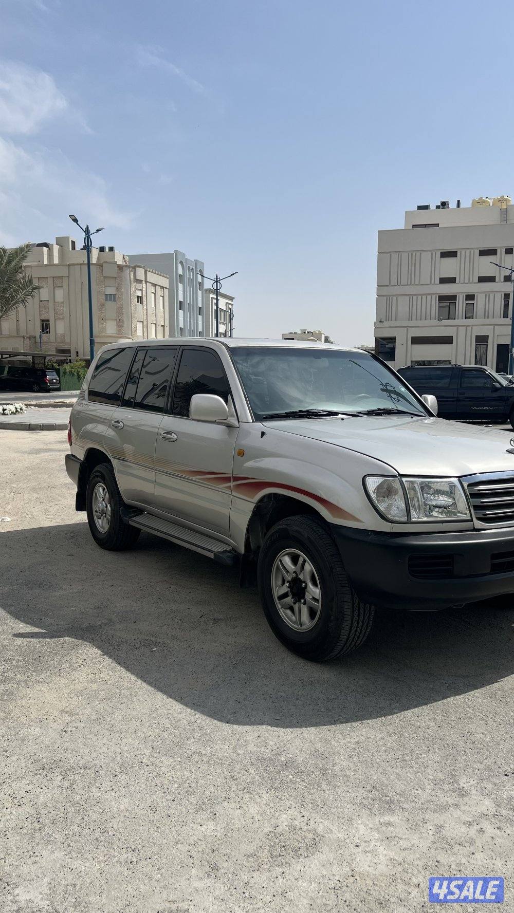 لاند كروزر موديل 2004 قير اوتوماتيك0