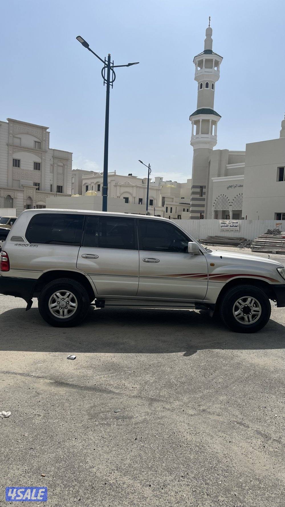 لاند كروزر موديل 2004 قير اوتوماتيك1