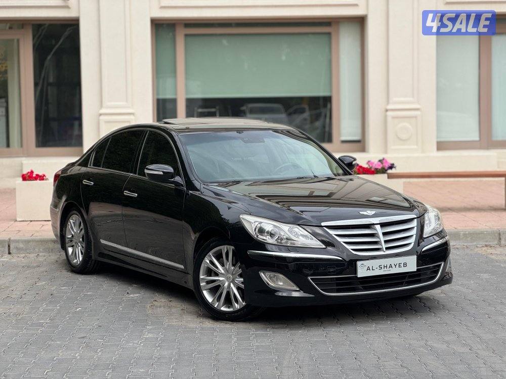 للبيع جينسيس 33 موديل 20130