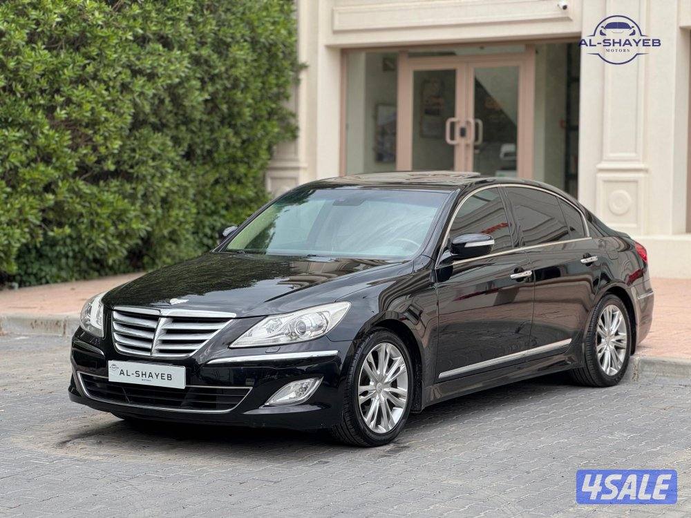 للبيع جينسيس 33 موديل 20132