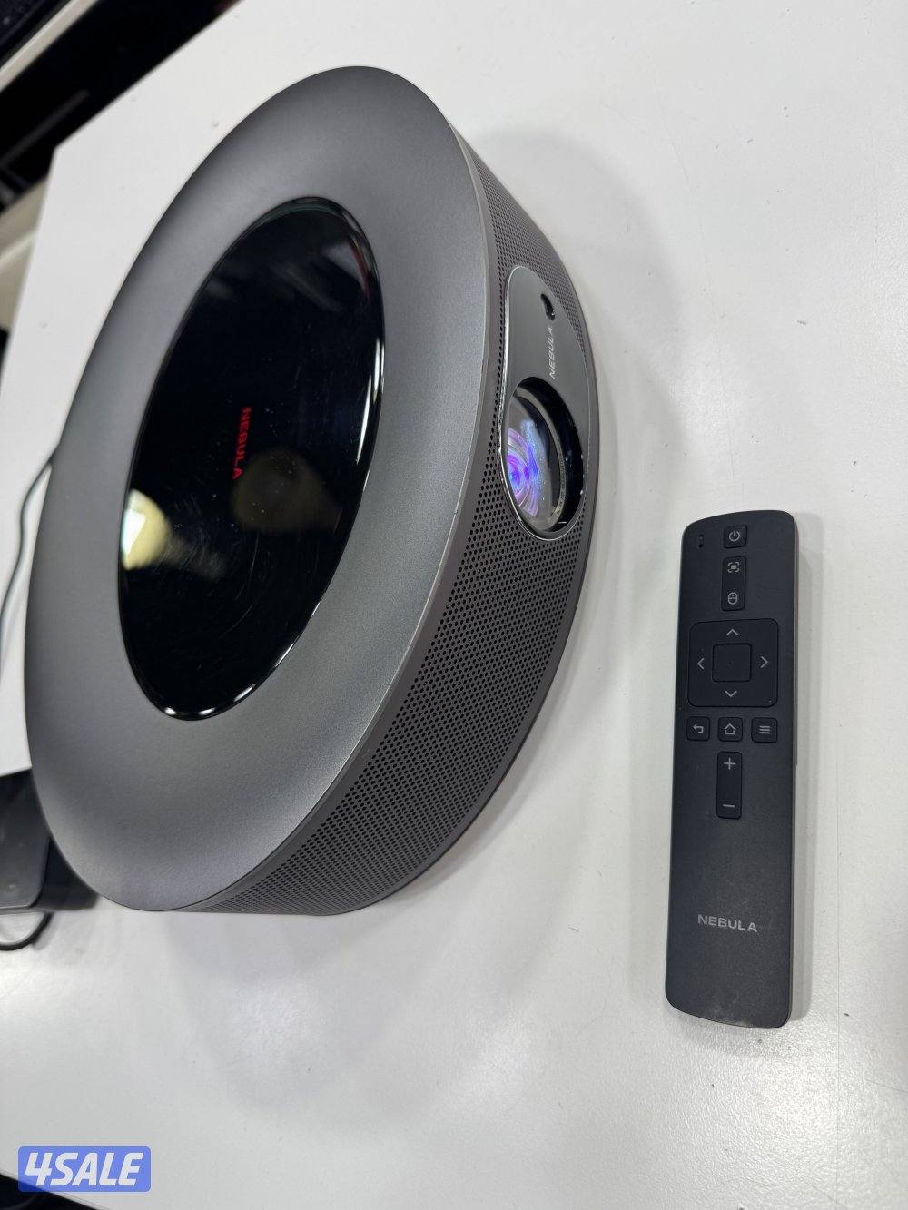 Nebula Cosmos Max 4k1