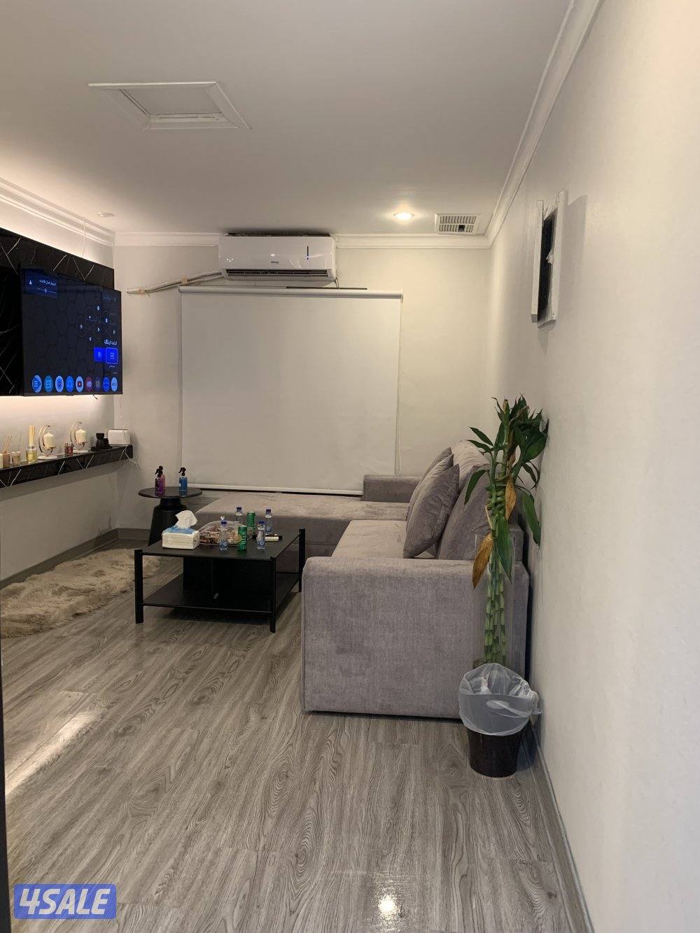 شقق للايجار خلو وفاضي غرفة وصالة ومطبخ وحمام تشطيب سوبر لوكس0