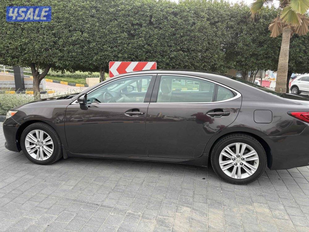 للبيع لكزز Es350 موديل 2013 بحاله ممتازه سرفس وكاله1