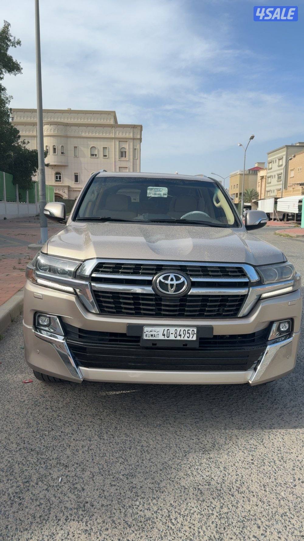 للبيع جي اكس ار ٢٠١٧ شرط الفحص قير مكينه شاصي الصبغ فيه قطعتين0