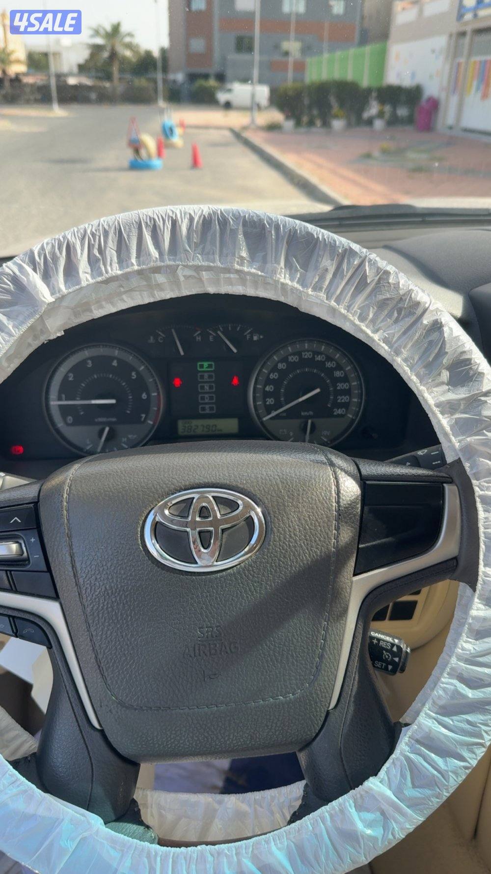 للبيع جي اكس ار ٢٠١٧ شرط الفحص قير مكينه شاصي الصبغ فيه قطعتين3