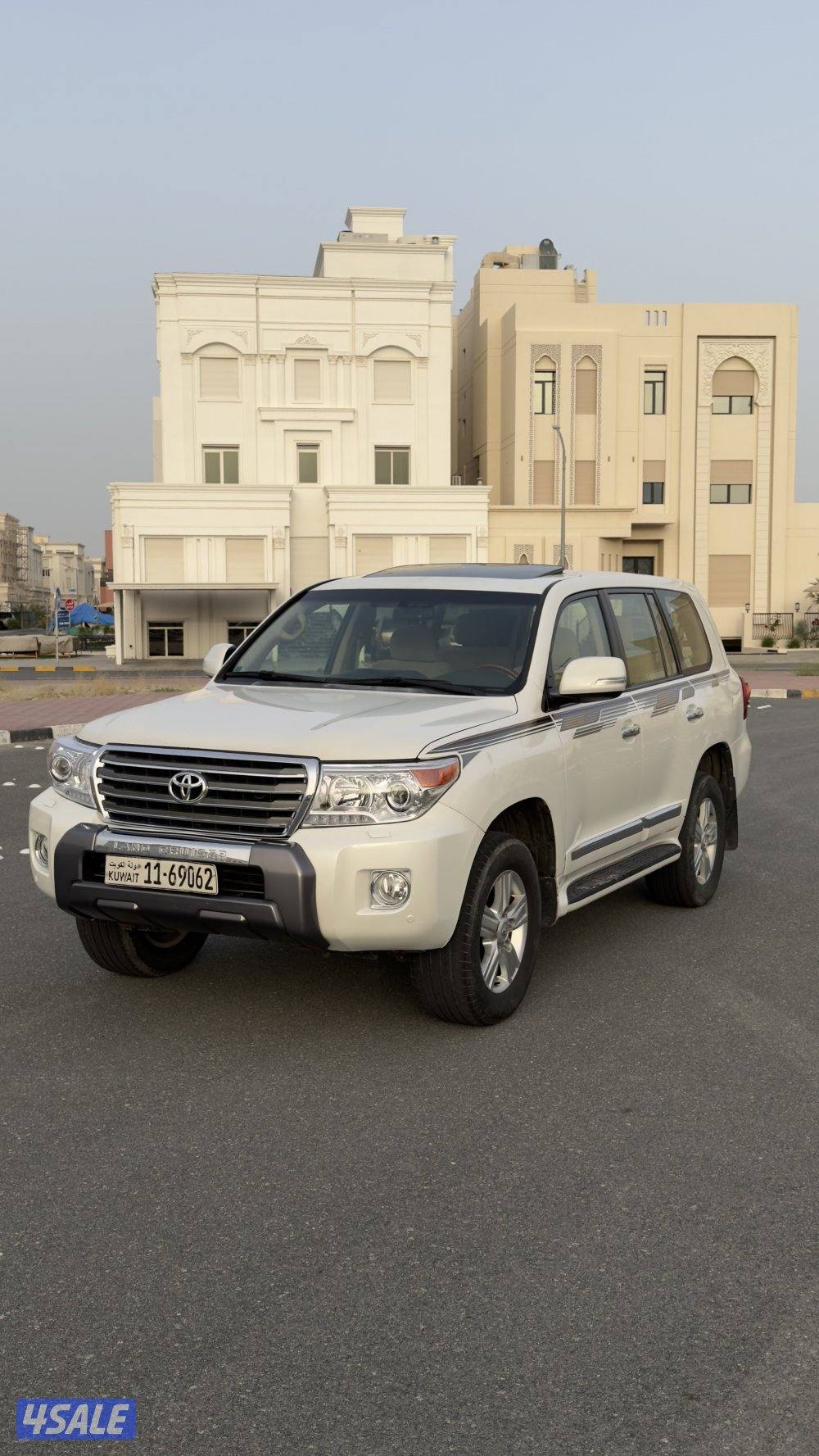 للبيع لاند كروز  2014  G.X.R 80