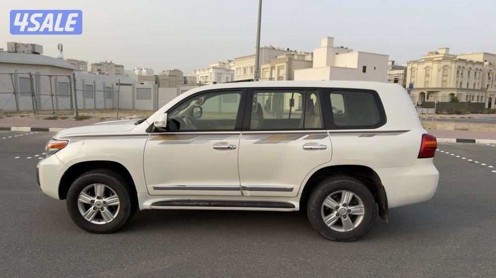 للبيع لاند كروز  2014  G.X.R 84