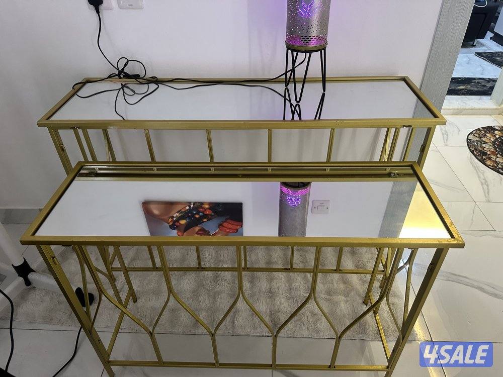 للبيع متفرقه كرسي صالون مرايات وكونسول العدد ٢ ترولي صالون طقم كنب بوف0