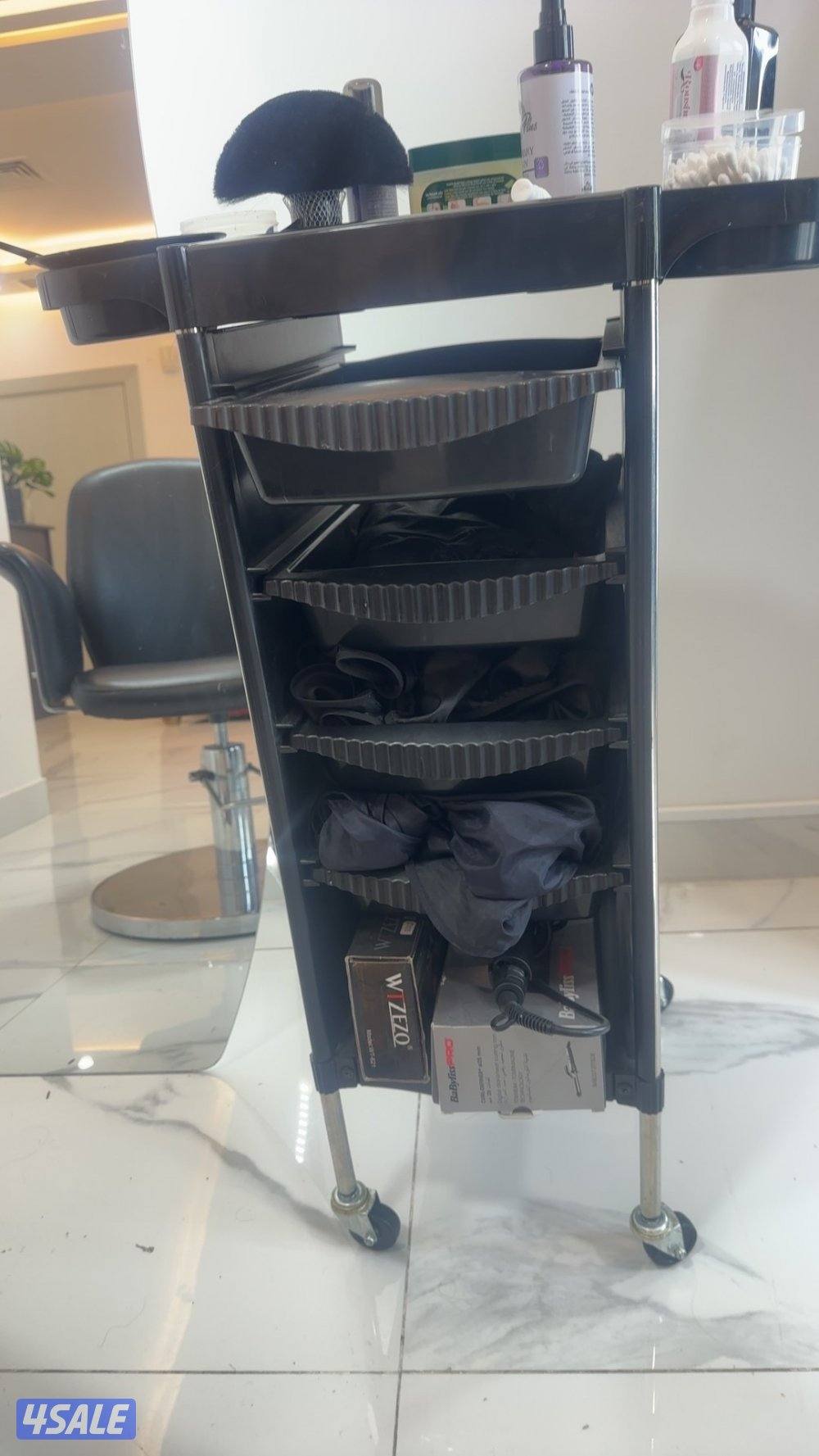 للبيع متفرقه كرسي صالون مرايات وكونسول العدد ٢ ترولي صالون طقم كنب بوف4