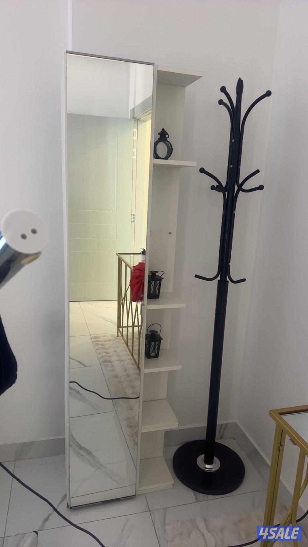 للبيع متفرقه كرسي صالون مرايات وكونسول العدد ٢ ترولي صالون طقم كنب بوف6