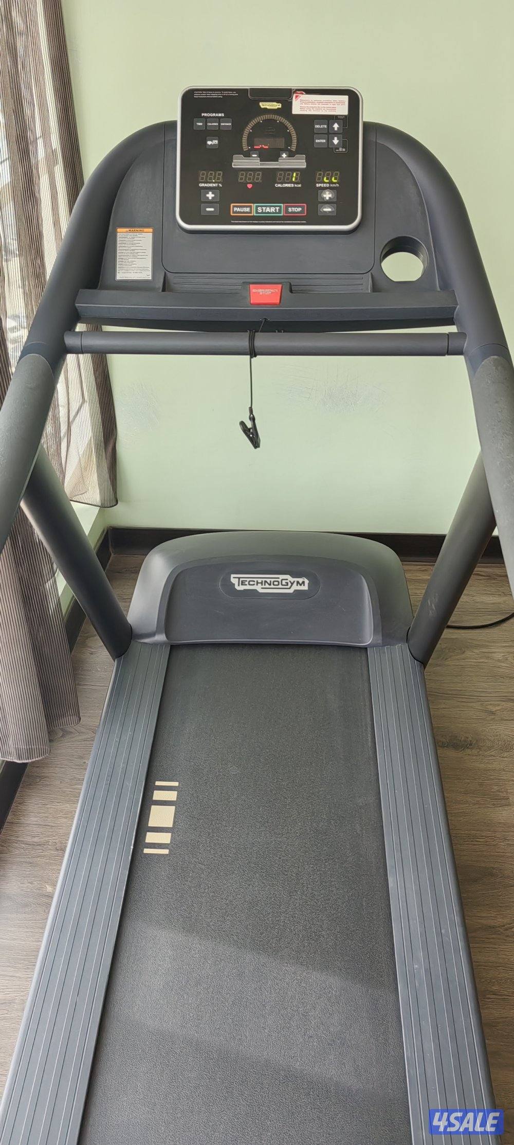TECHNOGYM a High Quality Professional Treadmill1