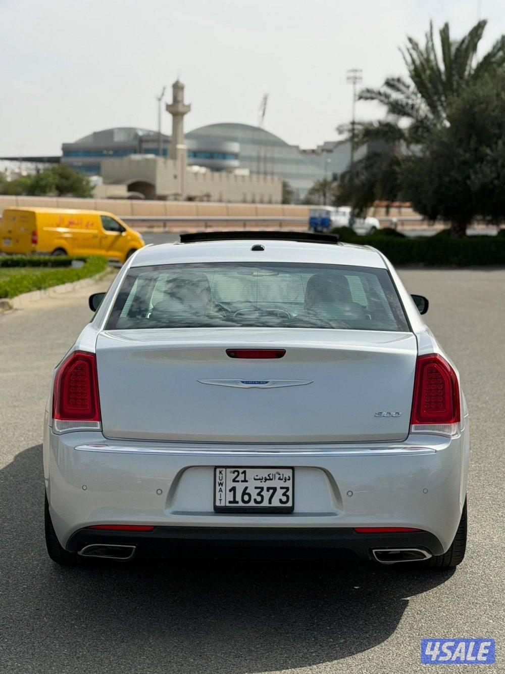 كرايزلر C300 - 2021 بحالة الوكالة5