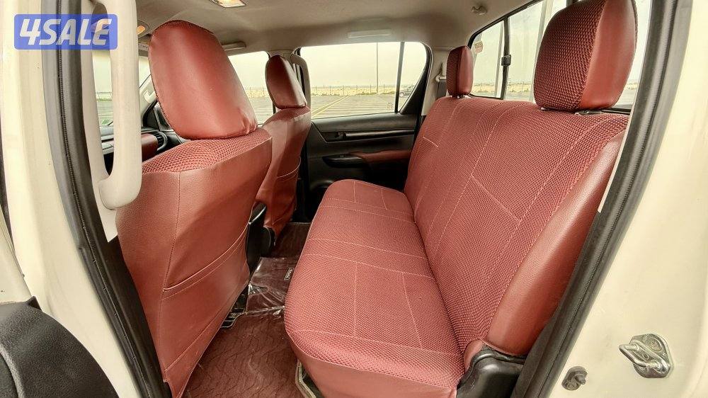 للبيع وانيت هايلكس دبل عداد ٦٦ الف كم بس8