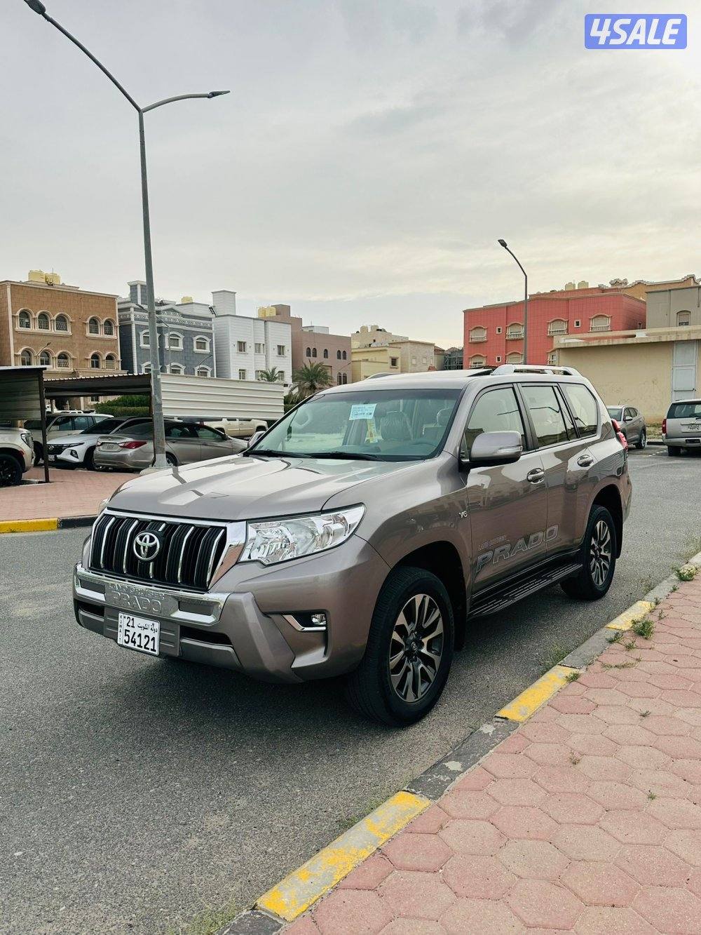 برادو TXL 2022 اعلى درجه عداد 51 الف صبغ الوكالة0