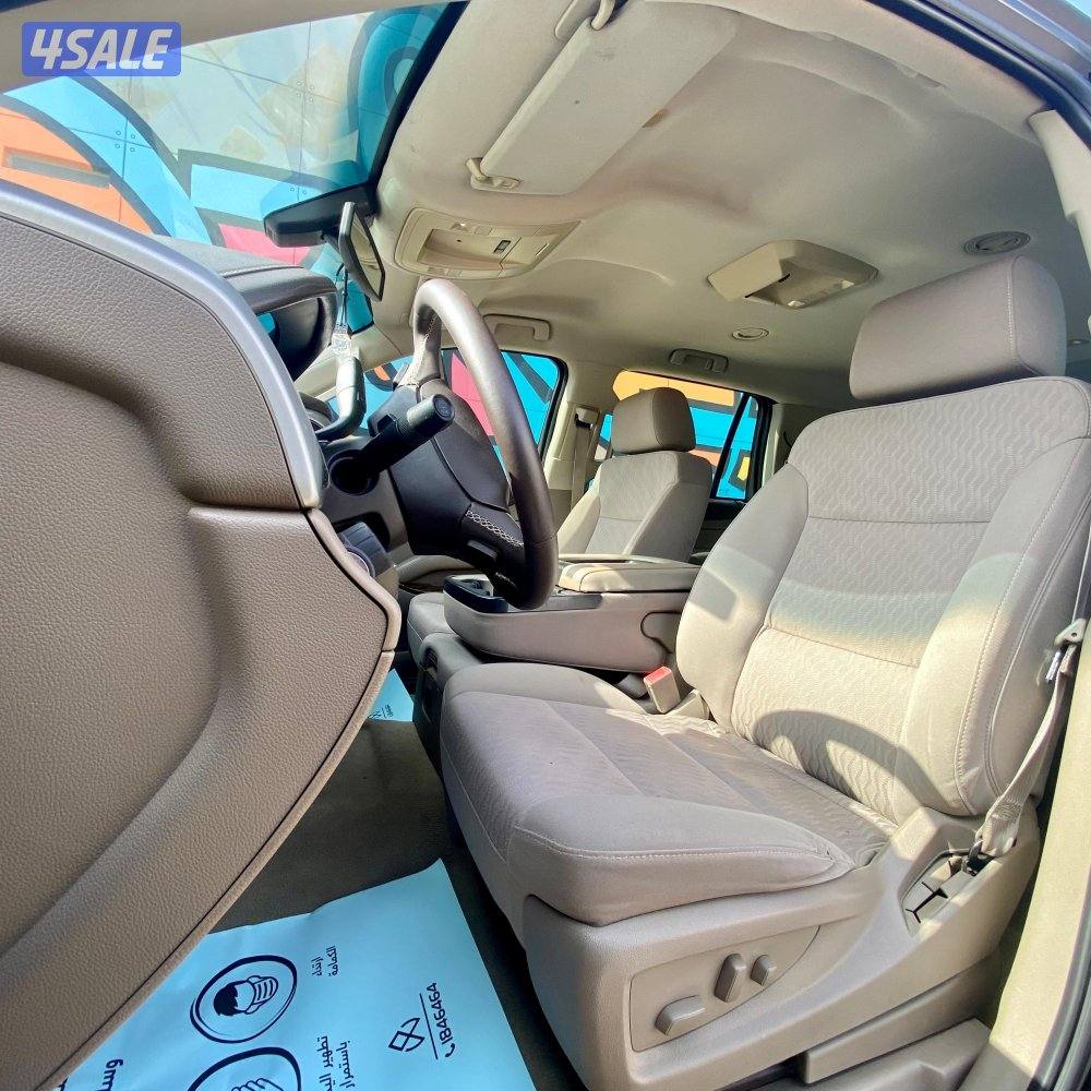 بيع🔺شراء🔺تثمين

للبيع يوكن SLE
موديل 2016
العداد 260 الف
وارد بهباني10