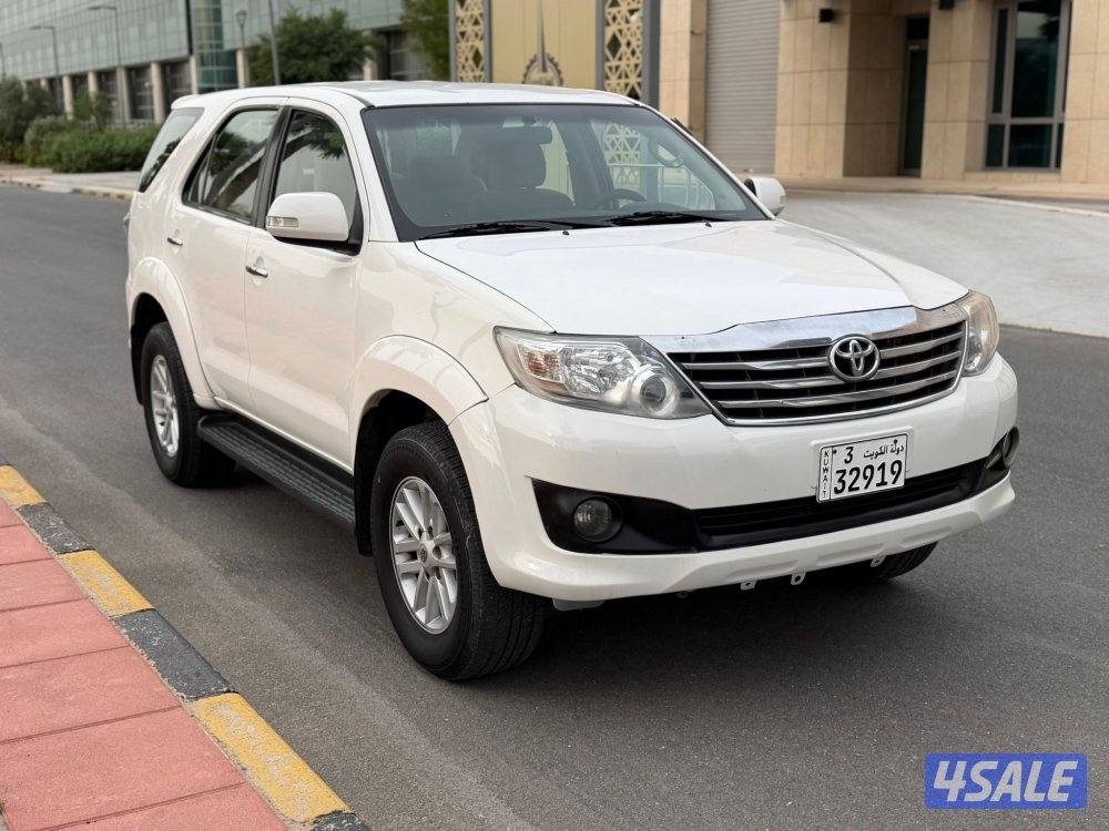 للبيع تيوتا فورتنر بحاله فوق الممتازه1