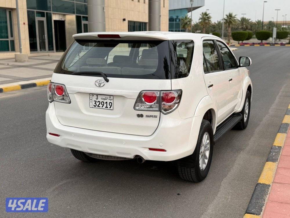 للبيع تيوتا فورتنر بحاله فوق الممتازه3