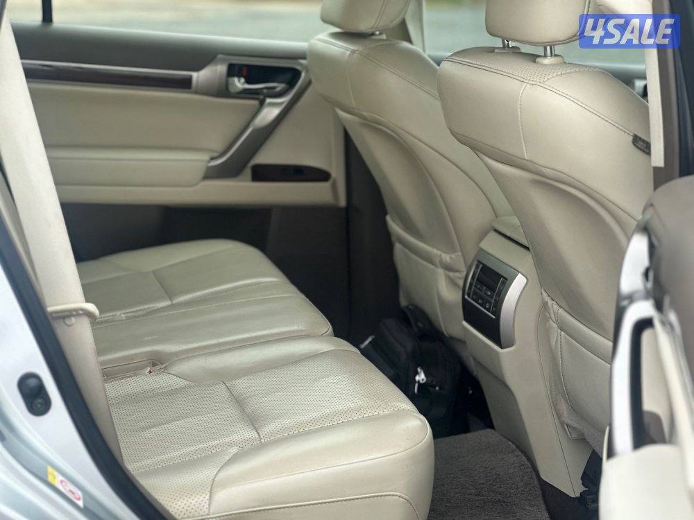 للبيع لكزس GX460 ماشي ١٤٠ الف كيلو5