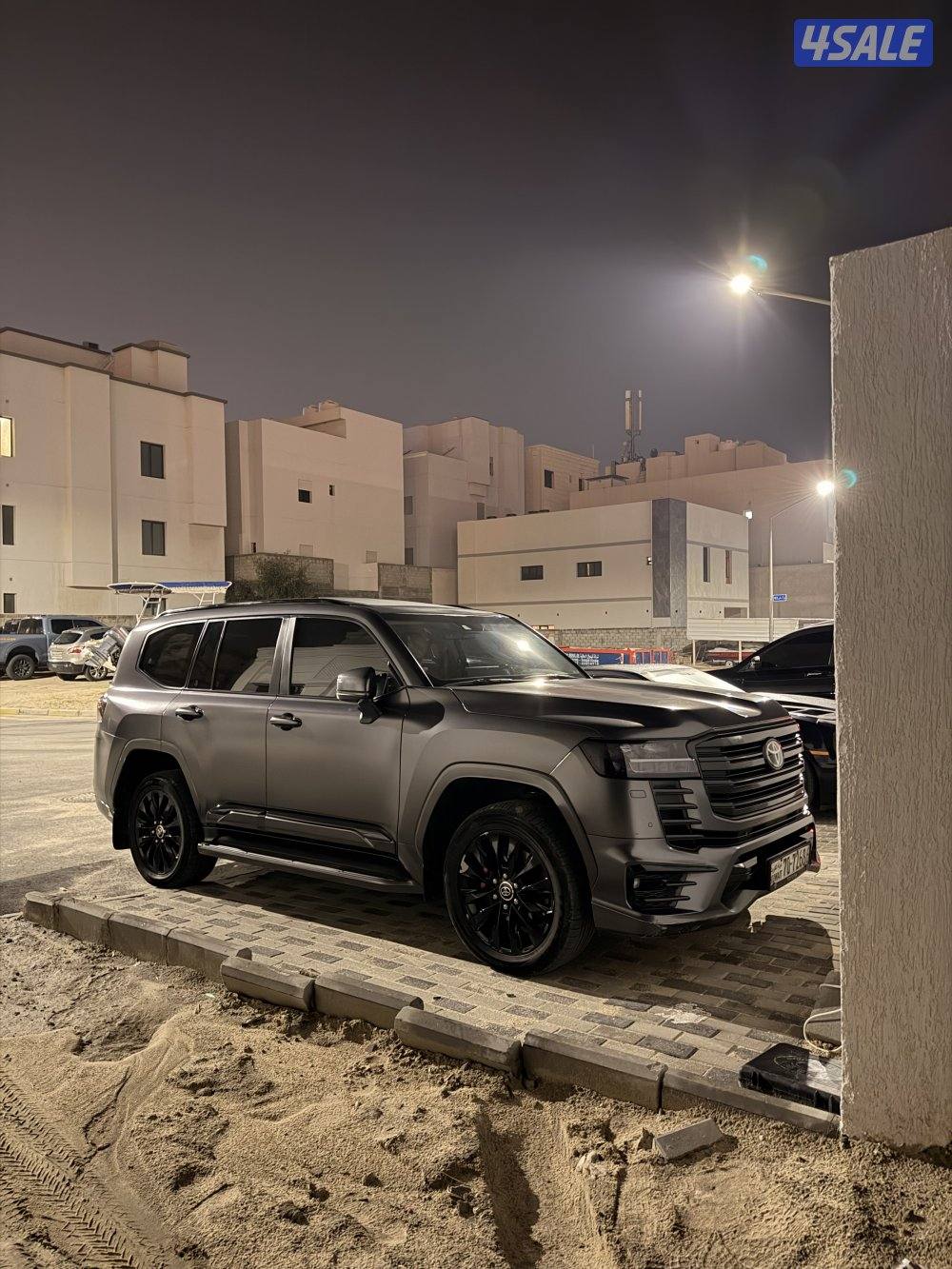 للبيع لاند تون تيربر اير اوس10