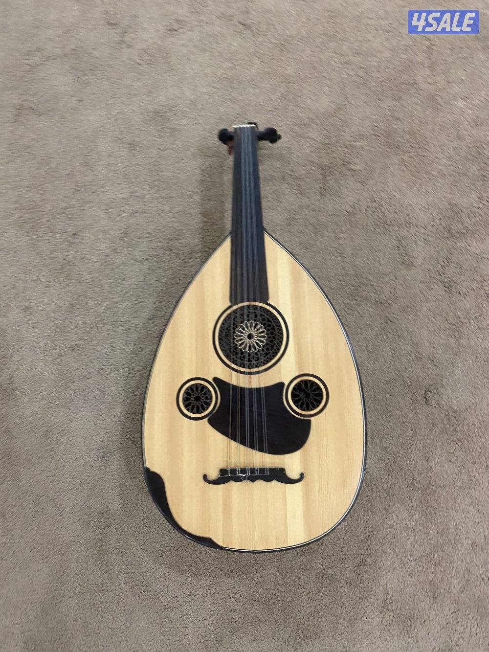 عود ممتاز صناعه كوكب الشرق محمد ابو جبل1