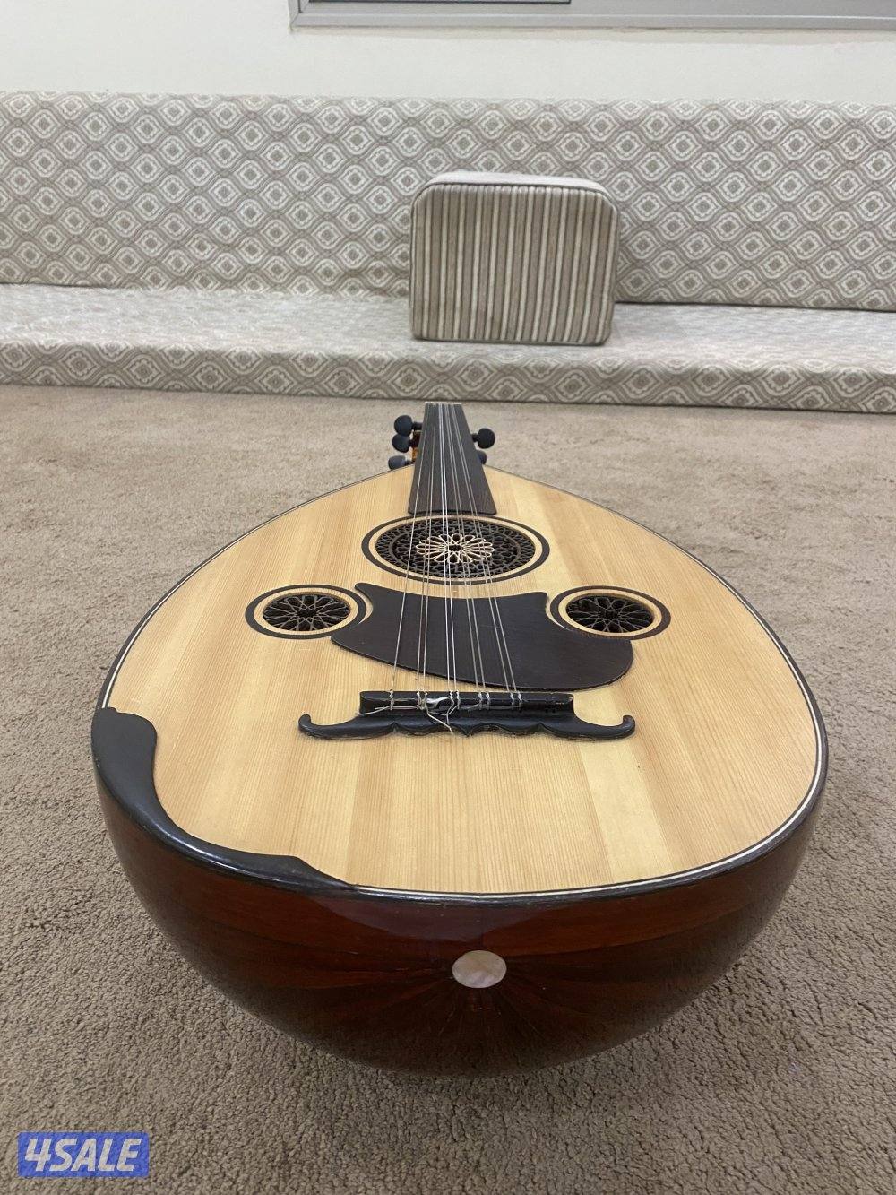 عود ممتاز صناعه كوكب الشرق محمد ابو جبل2