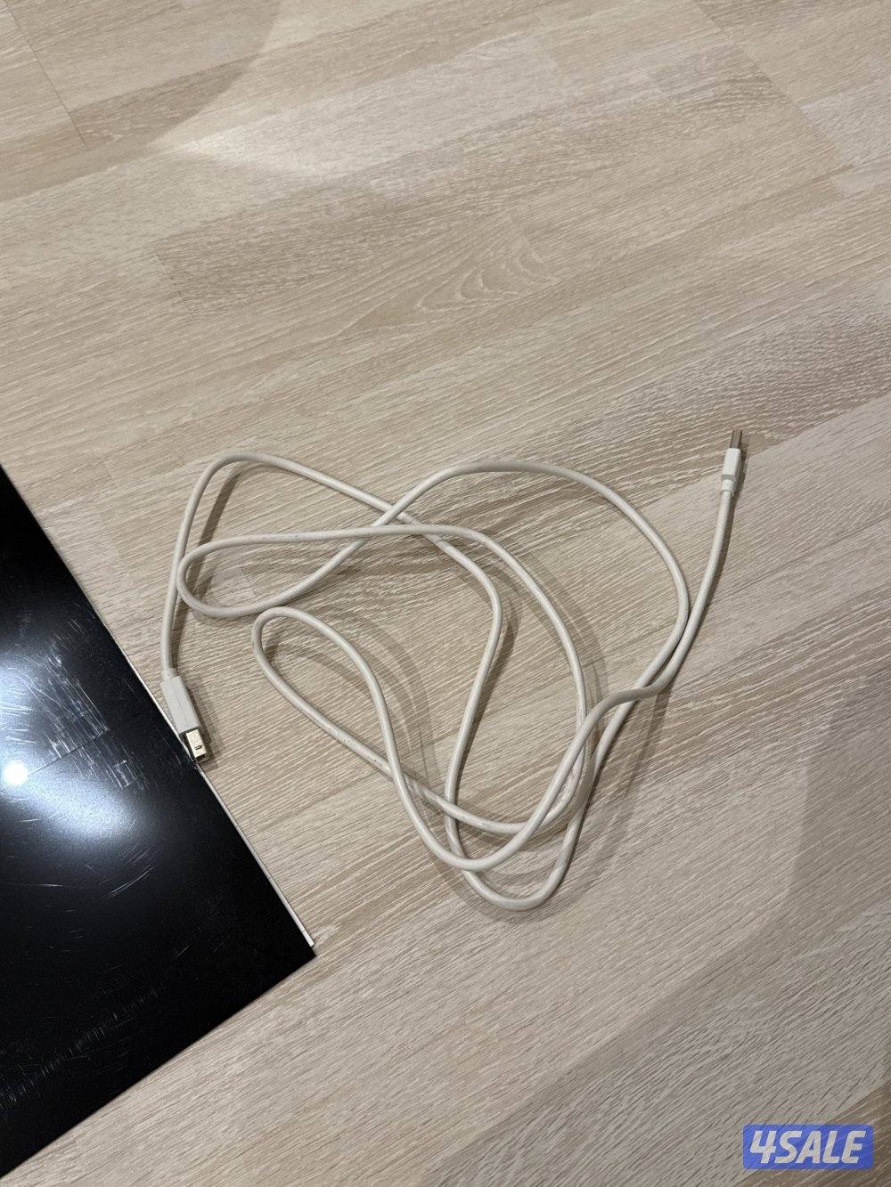 استخدام خفيف جداً ، نظيف ، كامل مع الملحقات وجديد5