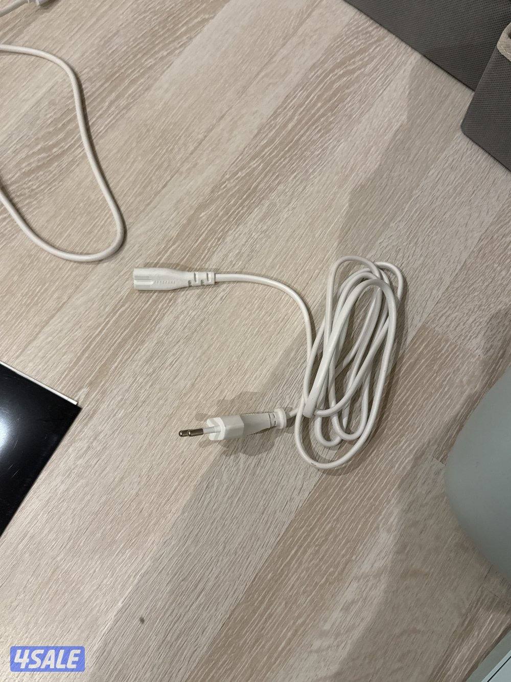 استخدام خفيف جداً ، نظيف ، كامل مع الملحقات وجديد6