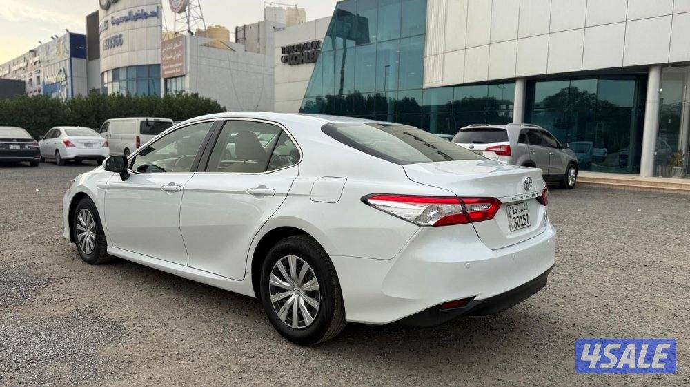 للبيع كامري 20194