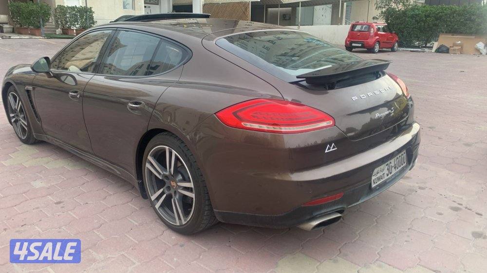 للبيع بورش باناميرا موديل 2014 شرط الفحص قير مكينة شاصي ما تحتاج شي4