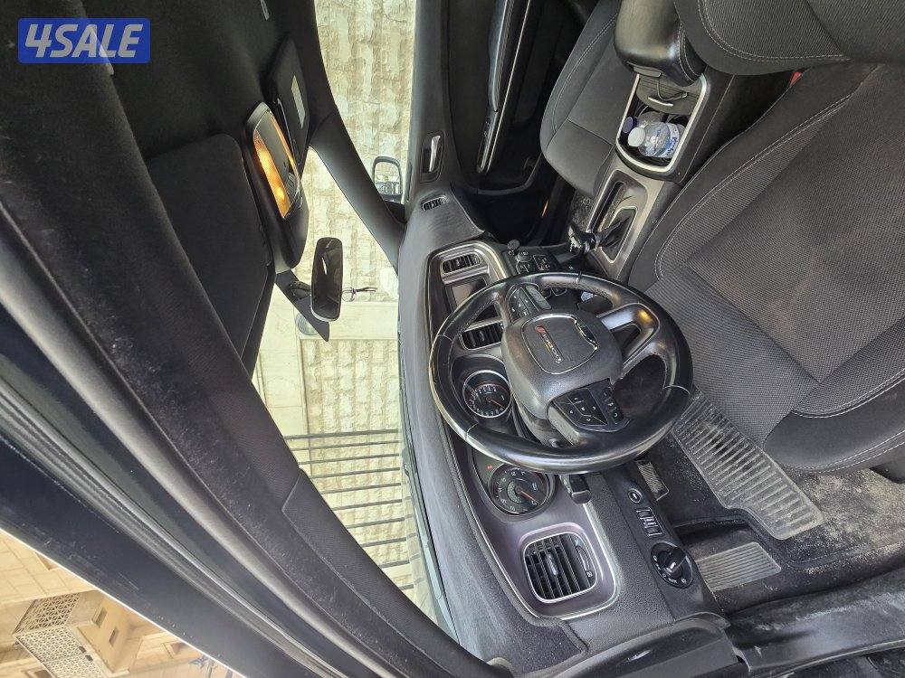 DODGE CHARGER SXT 20182