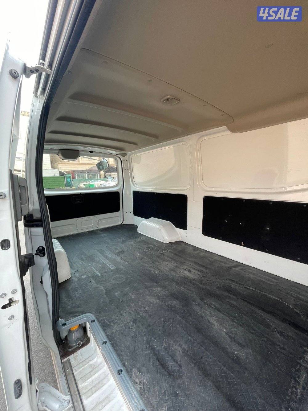 للبيع باص مقفل3