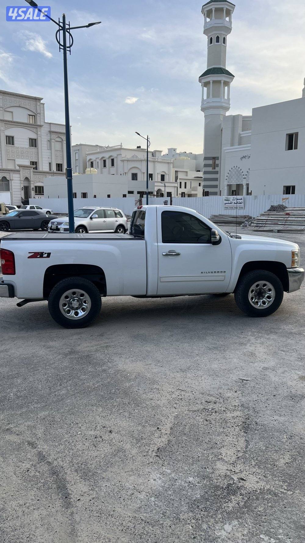 وانيت سلفرادو موديل 20131