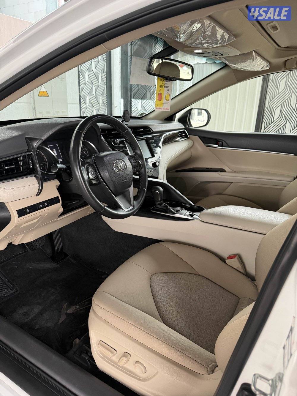 للبيع كامري GLE 2018 صبغ وكاله فتحه عداد 1854