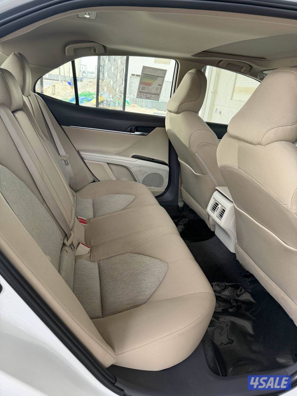 للبيع كامري GLE 2018 صبغ وكاله فتحه عداد 1856