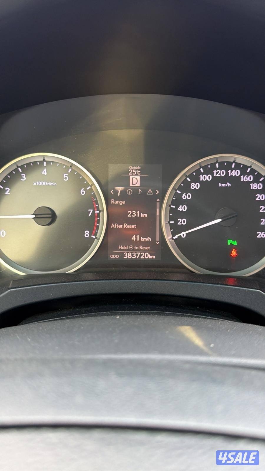 للبيع لكزس موديل 2015 المالك الاول وسيرفيس وكاله وصبغ الوكاله شرط الفح5