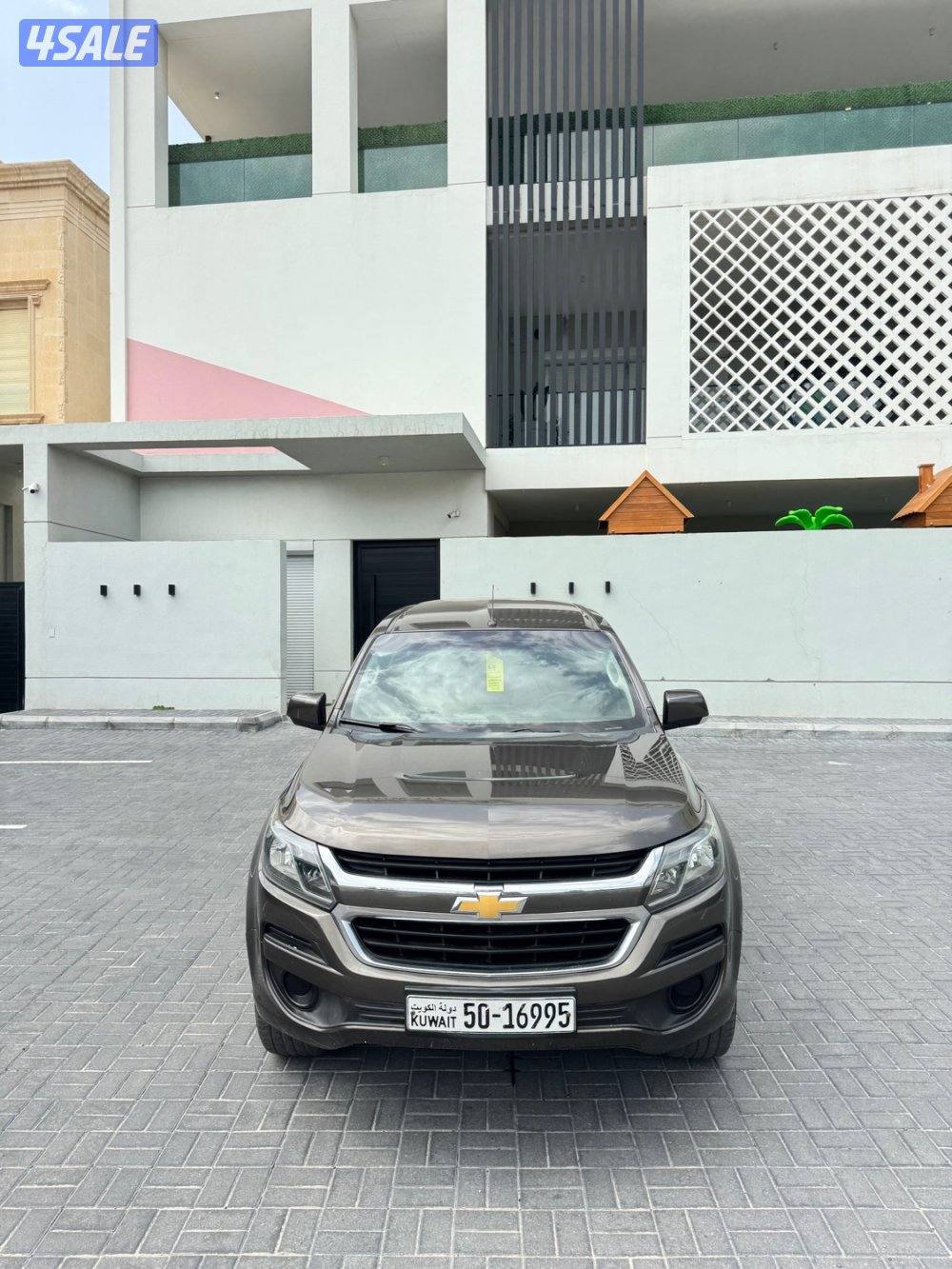 تريل بليزر مديل 2018 ماشي 96 الف وارد الغانم1