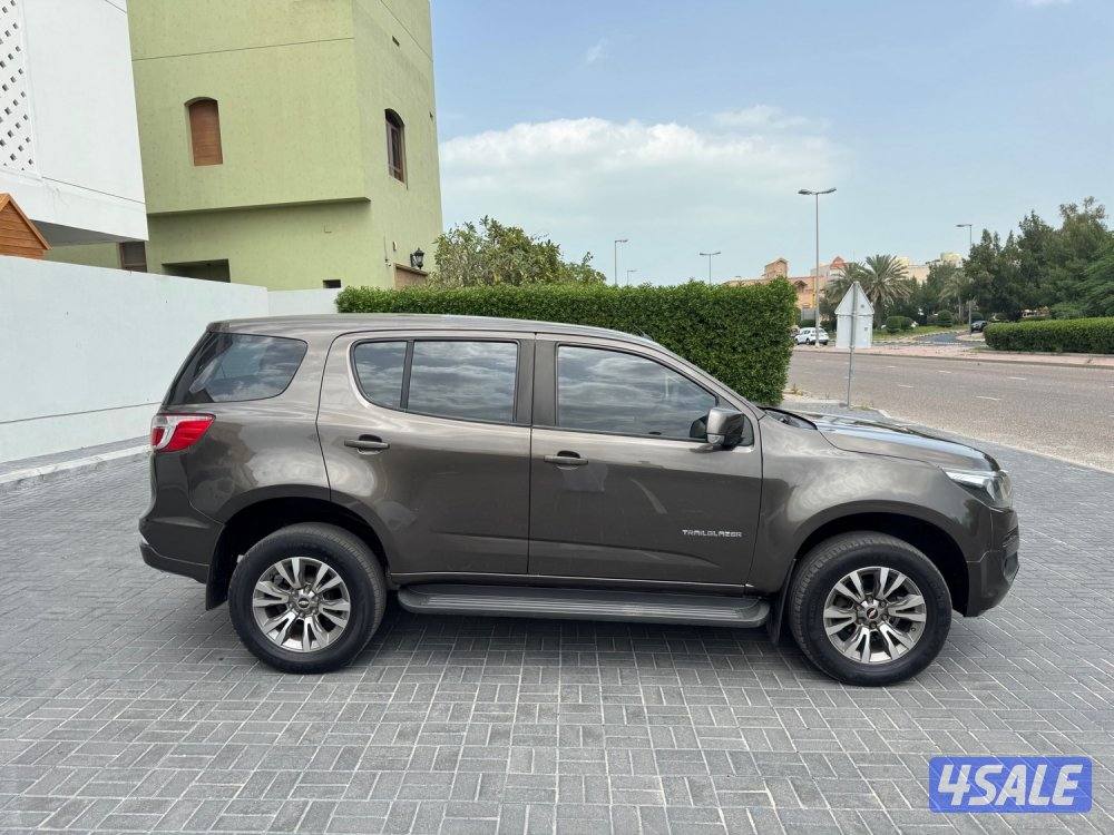 تريل بليزر مديل 2018 ماشي 96 الف وارد الغانم5