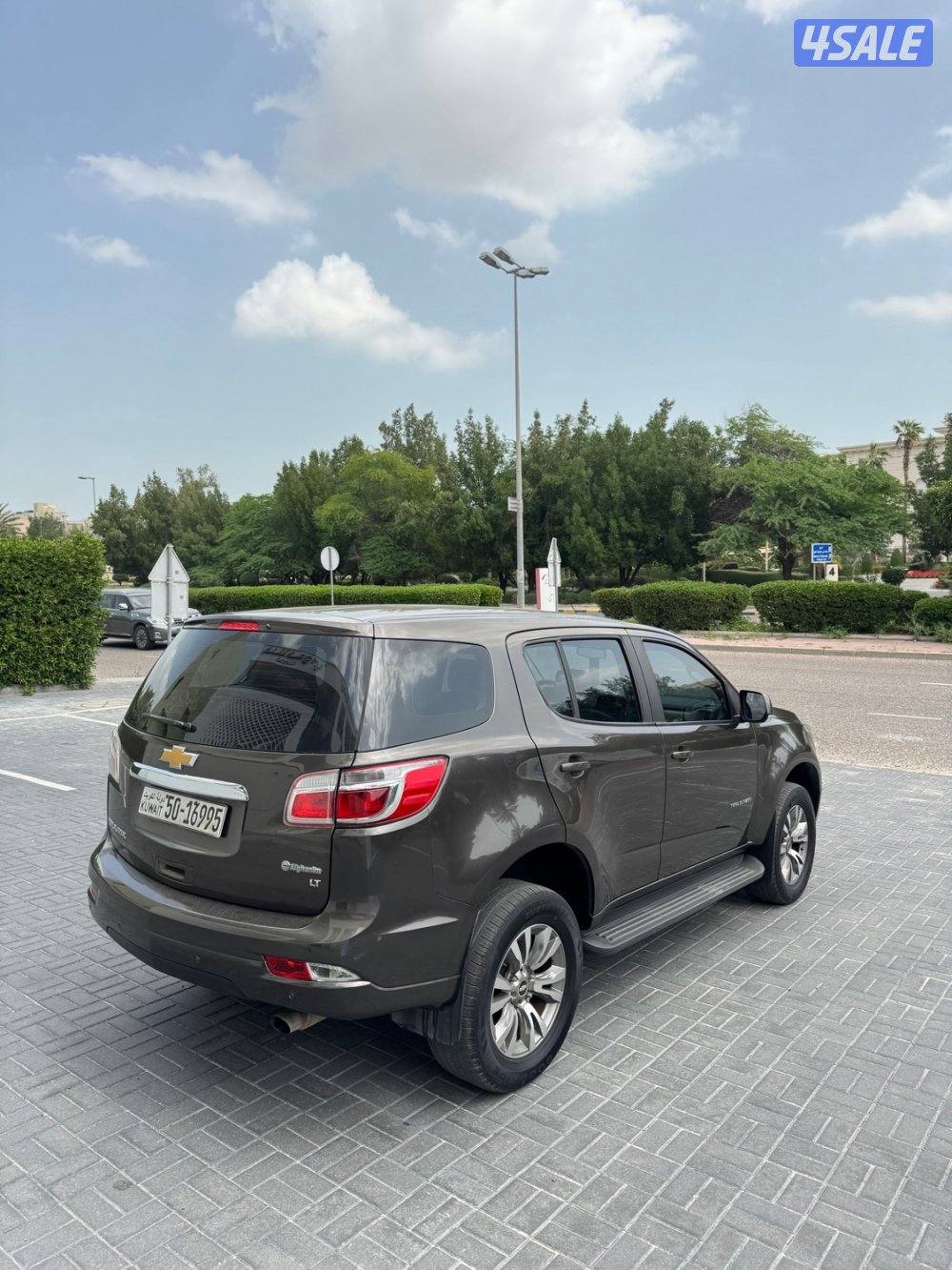 تريل بليزر مديل 2018 ماشي 96 الف وارد الغانم8