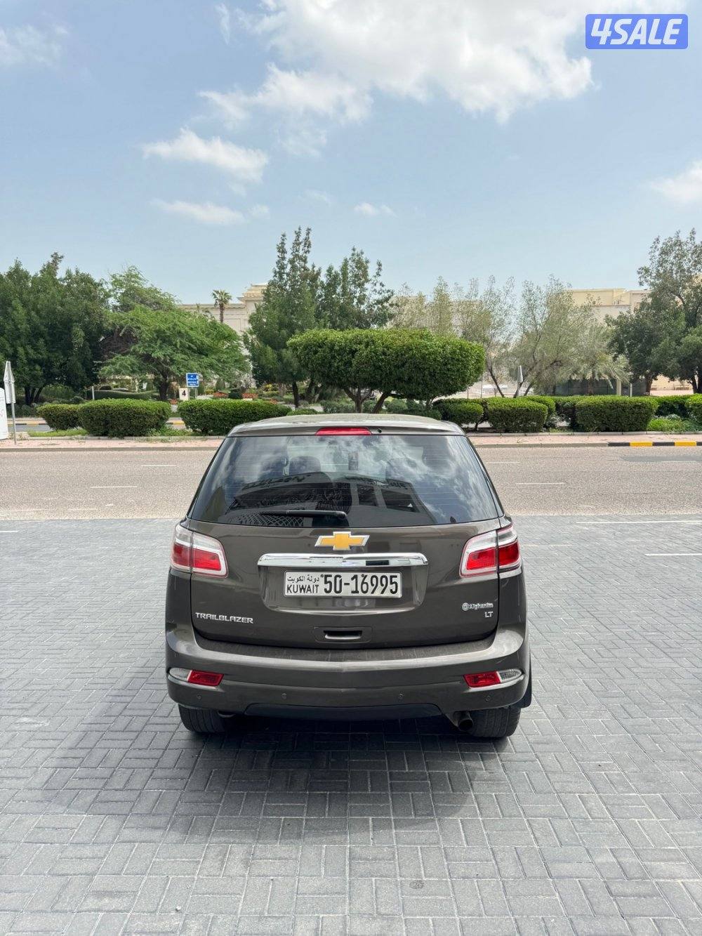 تريل بليزر مديل 2018 ماشي 96 الف وارد الغانم11