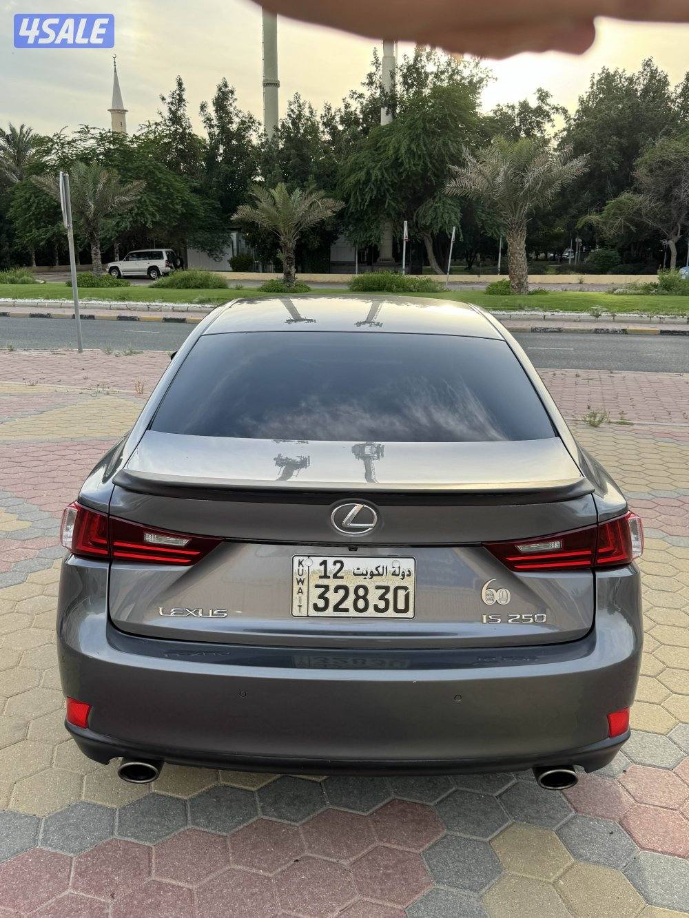 لكزس is 250 موديل 2014 ممشى 179 الف5