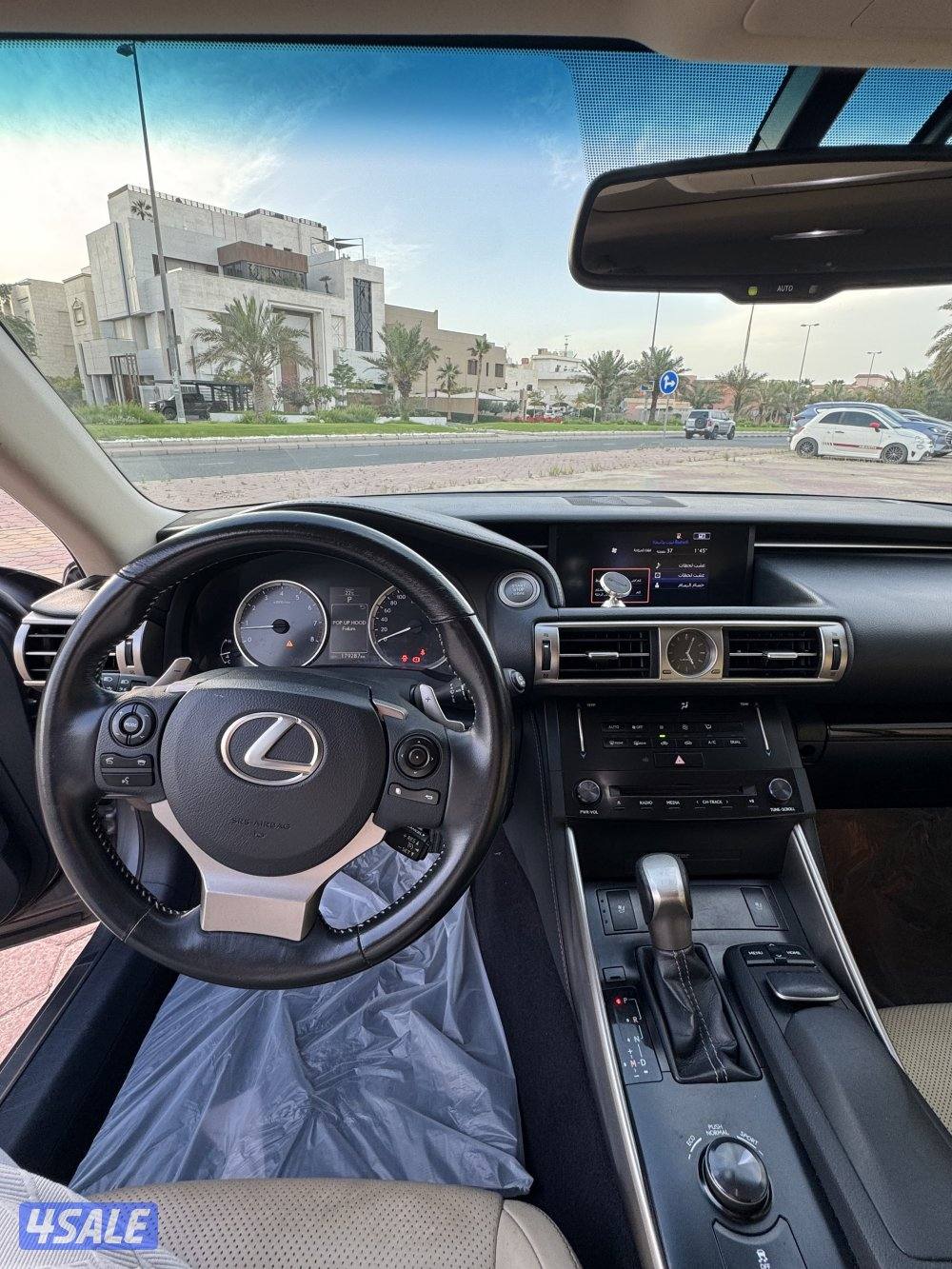 لكزس is 250 موديل 2014 ممشى 179 الف6