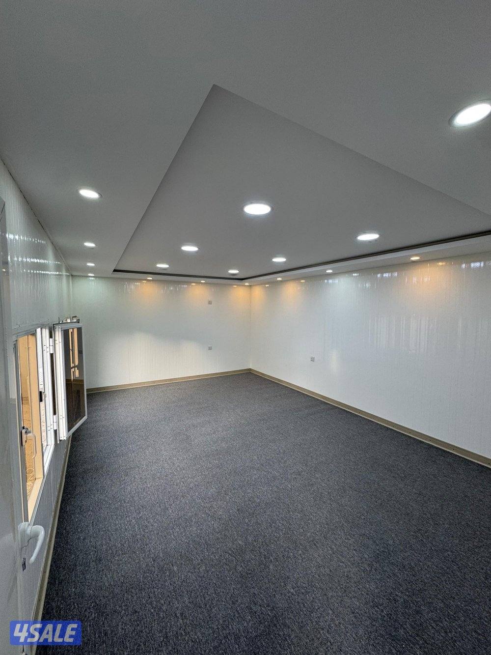 للبيع شاليه ساندويش بانيل جديد كبير مقاس 12*43