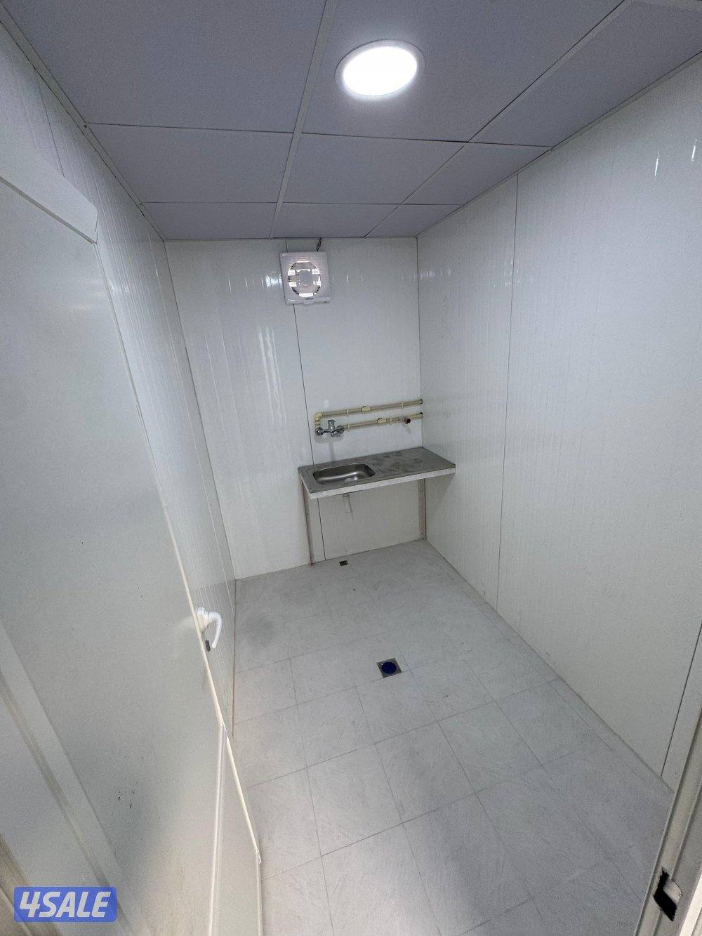 للبيع شاليه ساندويش بانيل جديد كبير مقاس 12*47