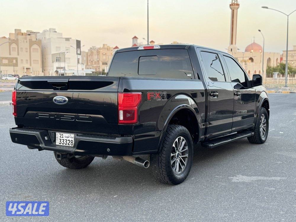 وانيت فورد F-150 لارييت غمارتين بحالة ممتازة جداً4