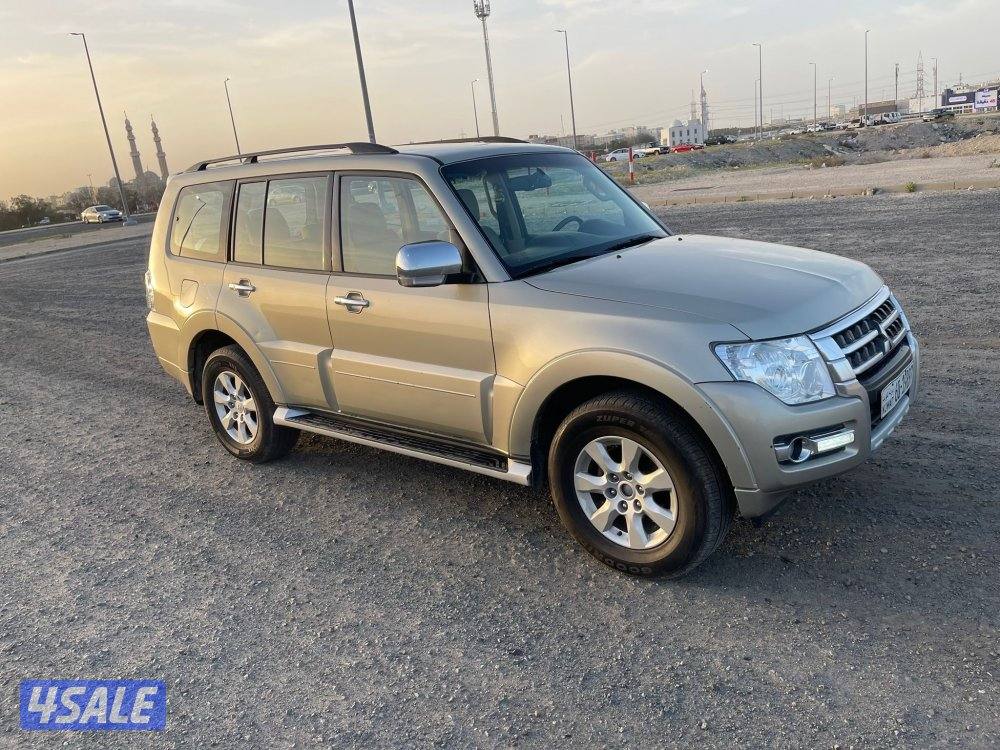 للبيع باجيرو2022 صبغ الوكاله4