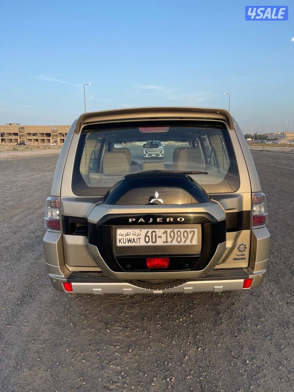 للبيع باجيرو2022 صبغ الوكاله7