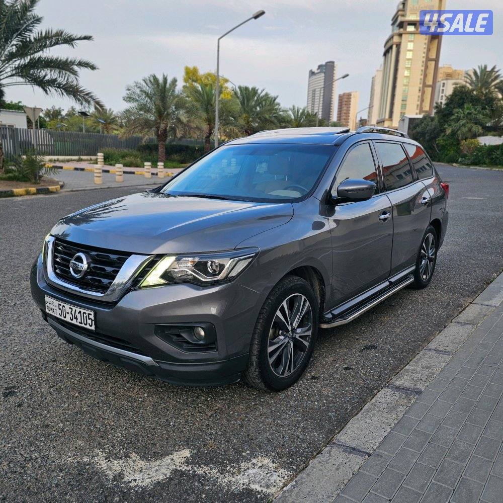 Nissan Pathfinder SV 2018 صبغ الوكالة0
