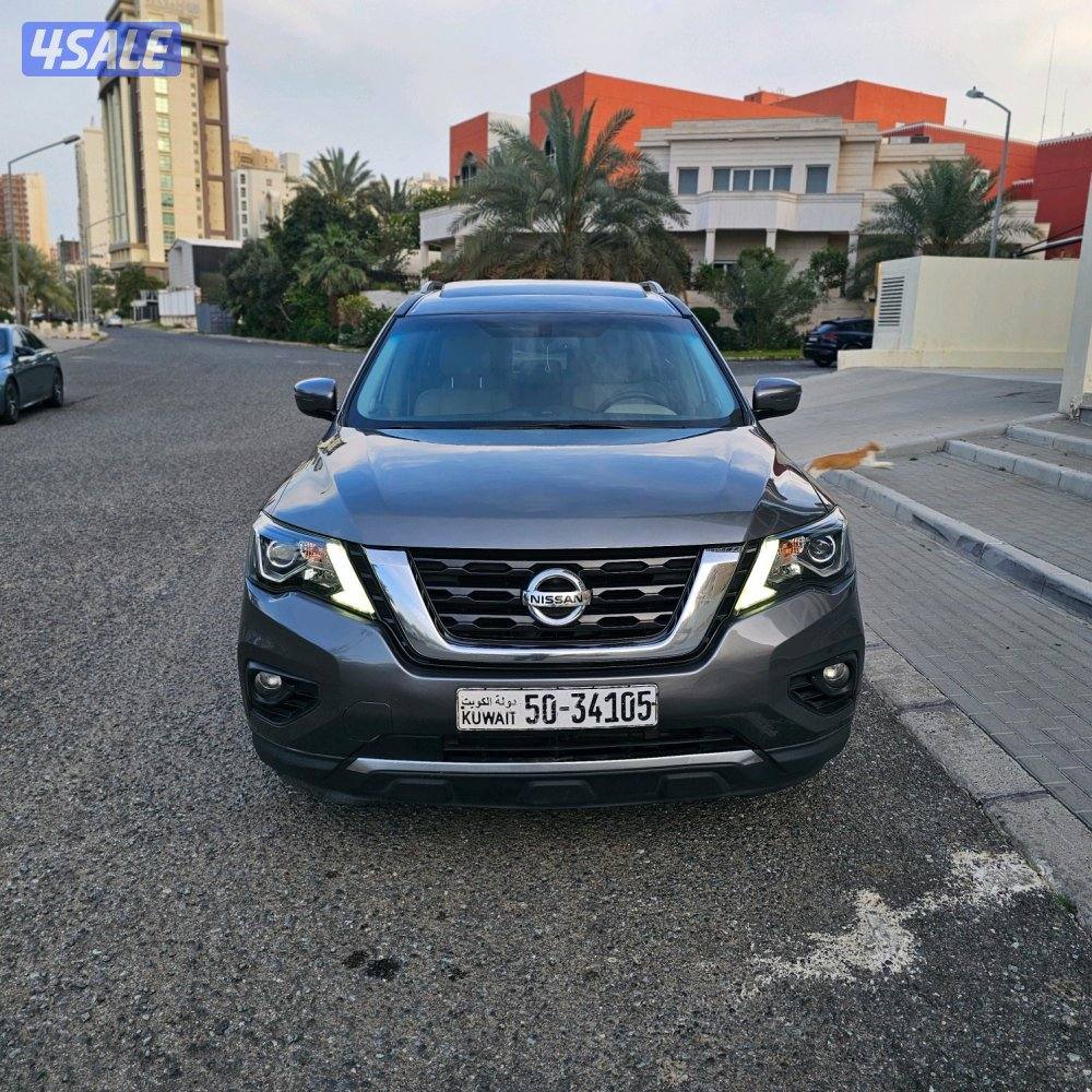 Nissan Pathfinder SV 2018 صبغ الوكالة1