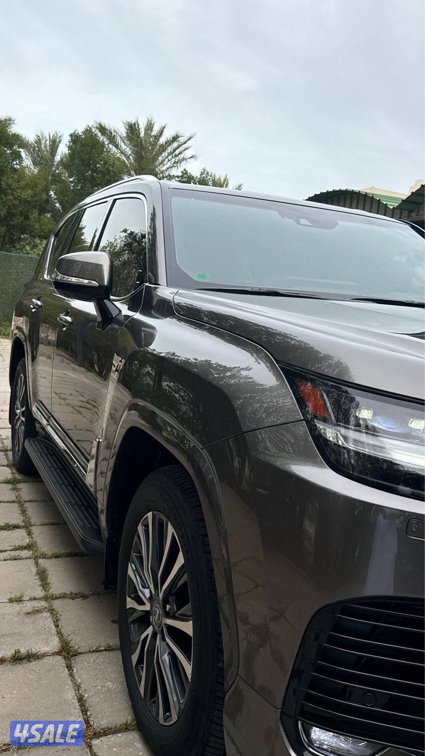 لكزس LX600 موديل 2024 ماشي 10.000 فقط1