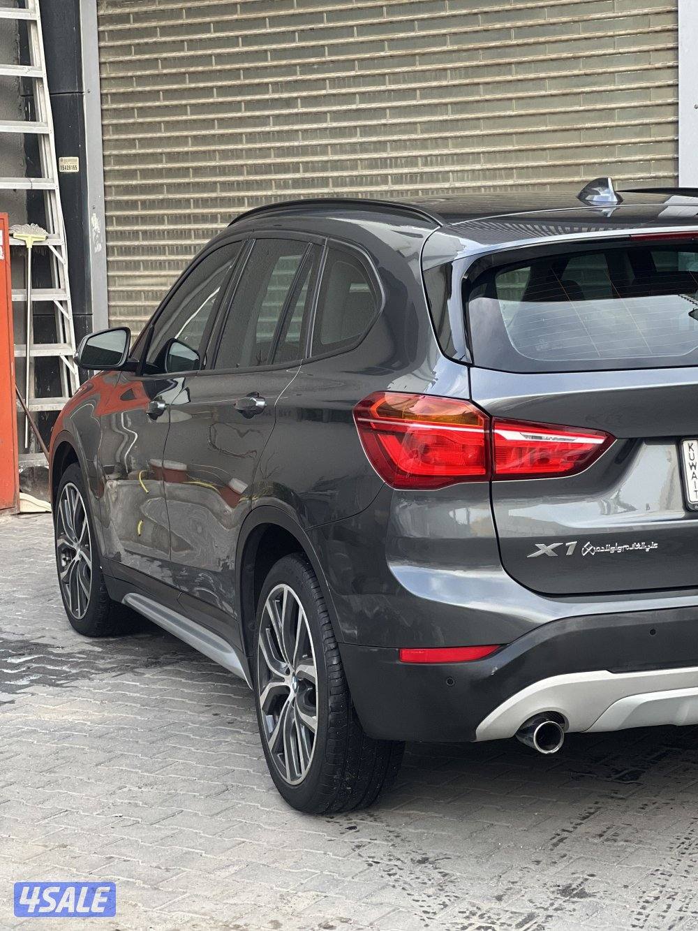 للبيع جيب بي ام x11